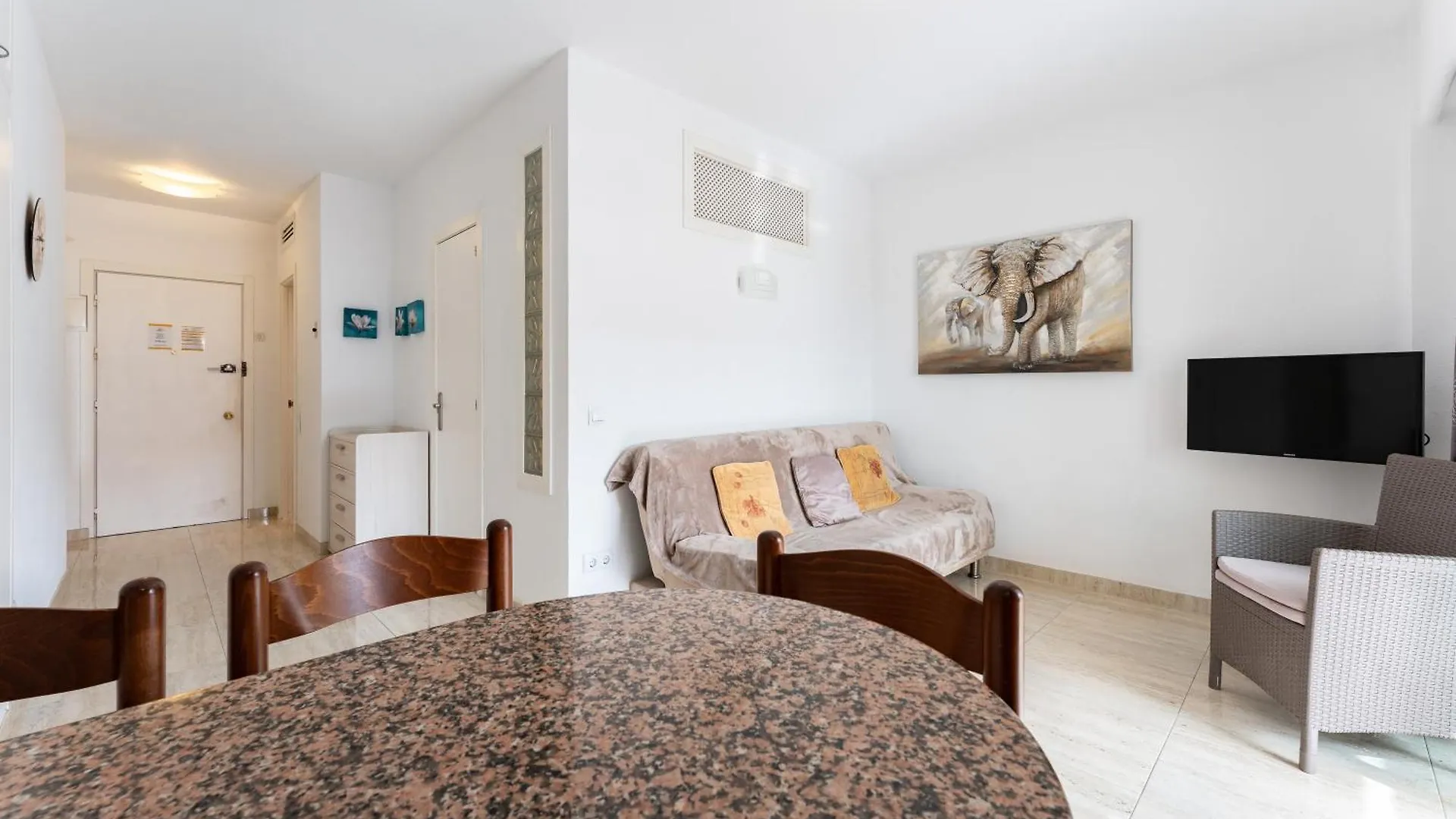 Marina View, Sunny One Bedroom Pyr Fuengirola 0*,